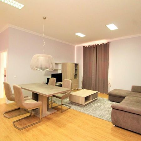Heart Old Town City Center Apartment 5 Stars 푼샬 외부 사진